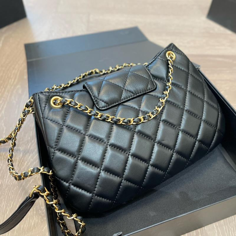 New Fashion Versatile Lingge Bag 1023121411