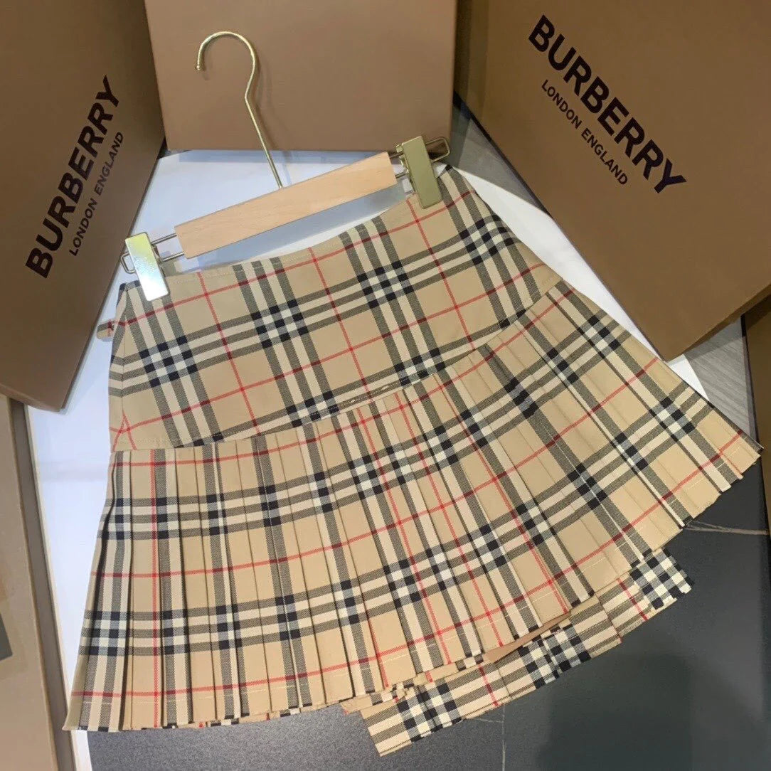 Fashionable and versatile plaid skirt 1024011915