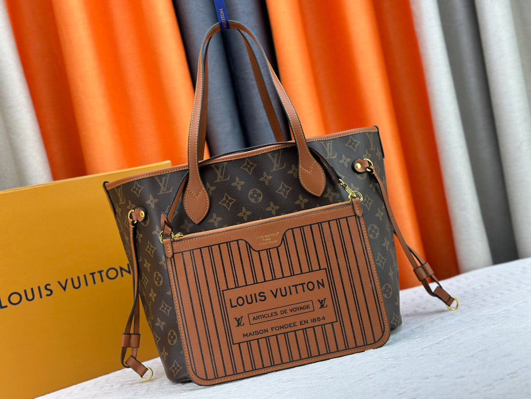 V 24ss new fashion printed handbag 0724101501