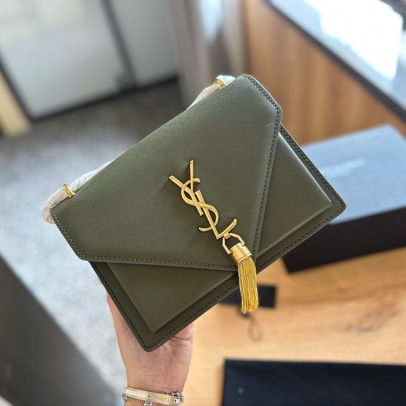 Flip chain tassel bag 1824042602