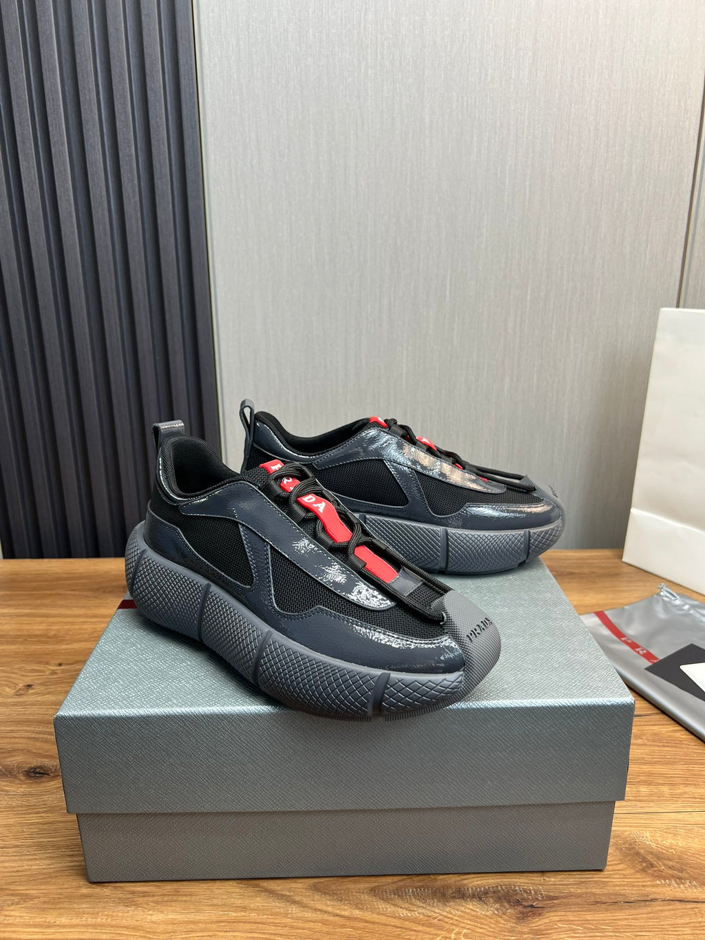 PR patent leather and mesh lace-up sneakers 0724111901