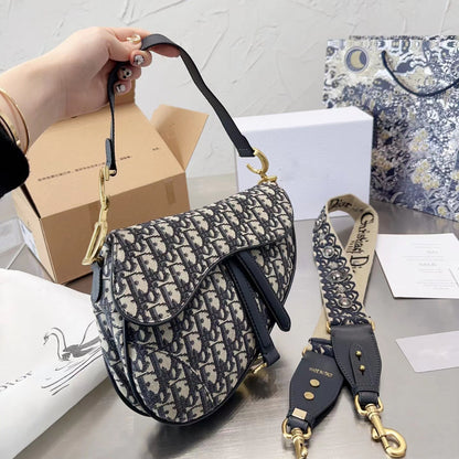 classic saddle bag XC7040401