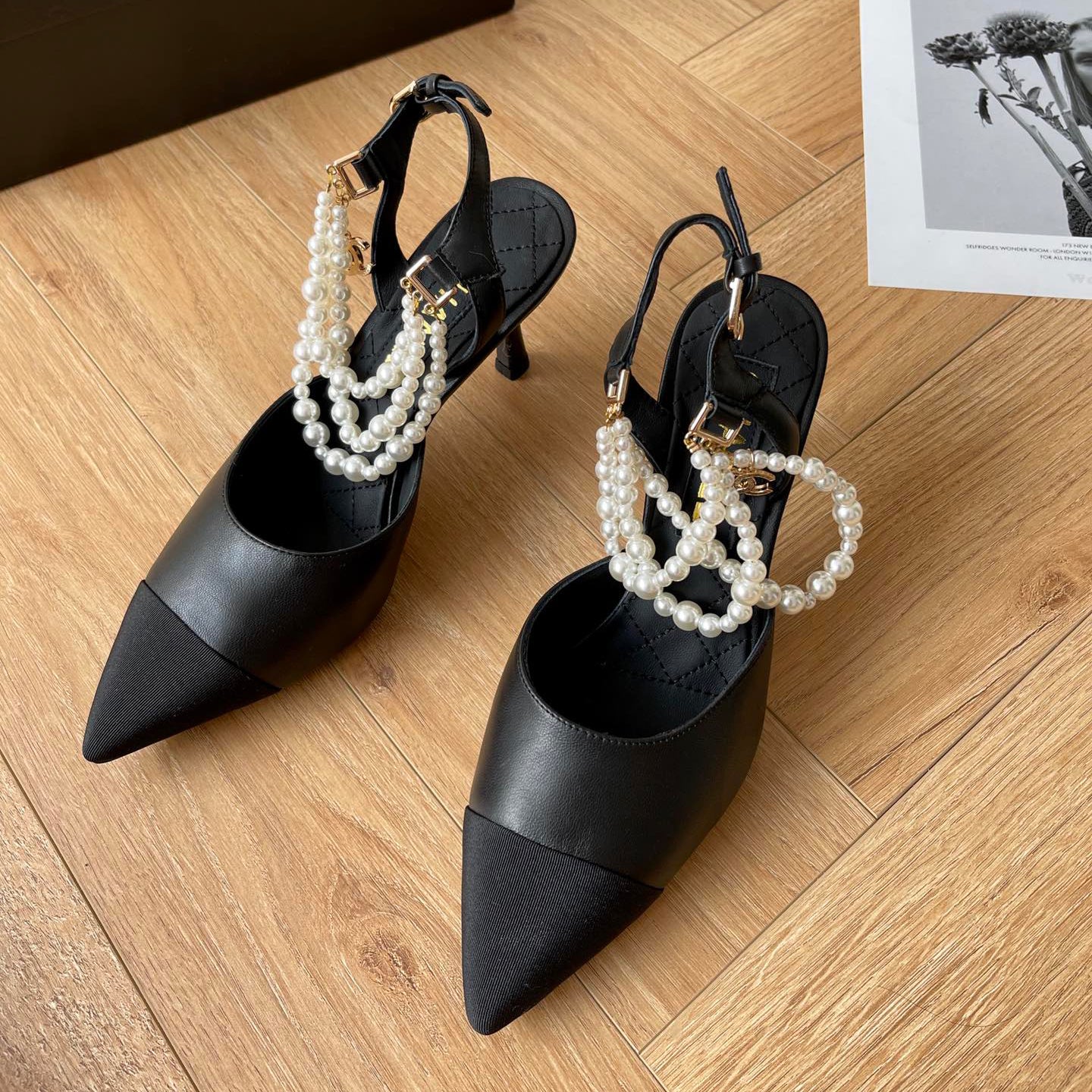 CNL Pointed pearl chain high heel sandals 1824070202