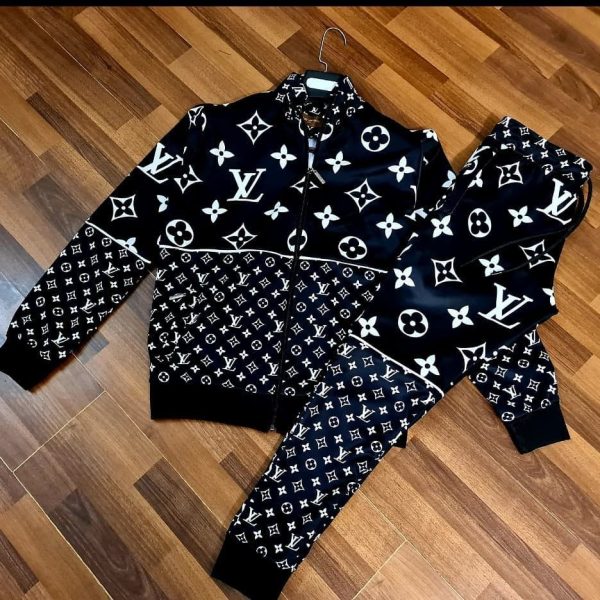 Limited Edition Men Hot Trend Tracksuits Set XC0823092141