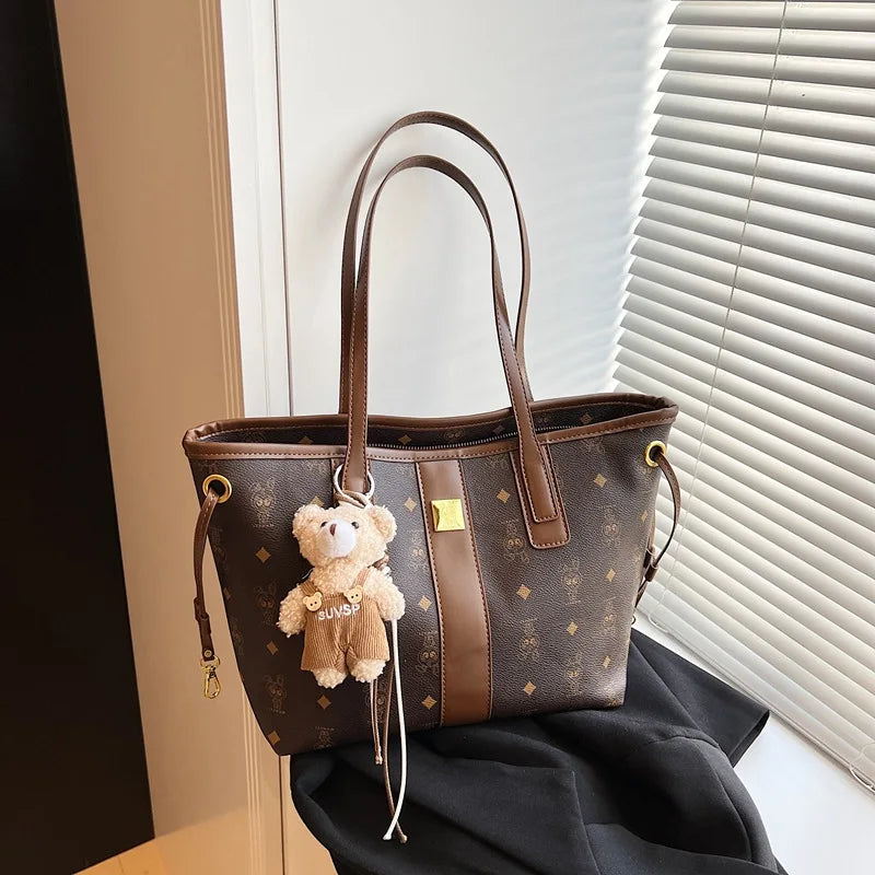 Large-capacity retro printed single-shoulder handbag 2025072903