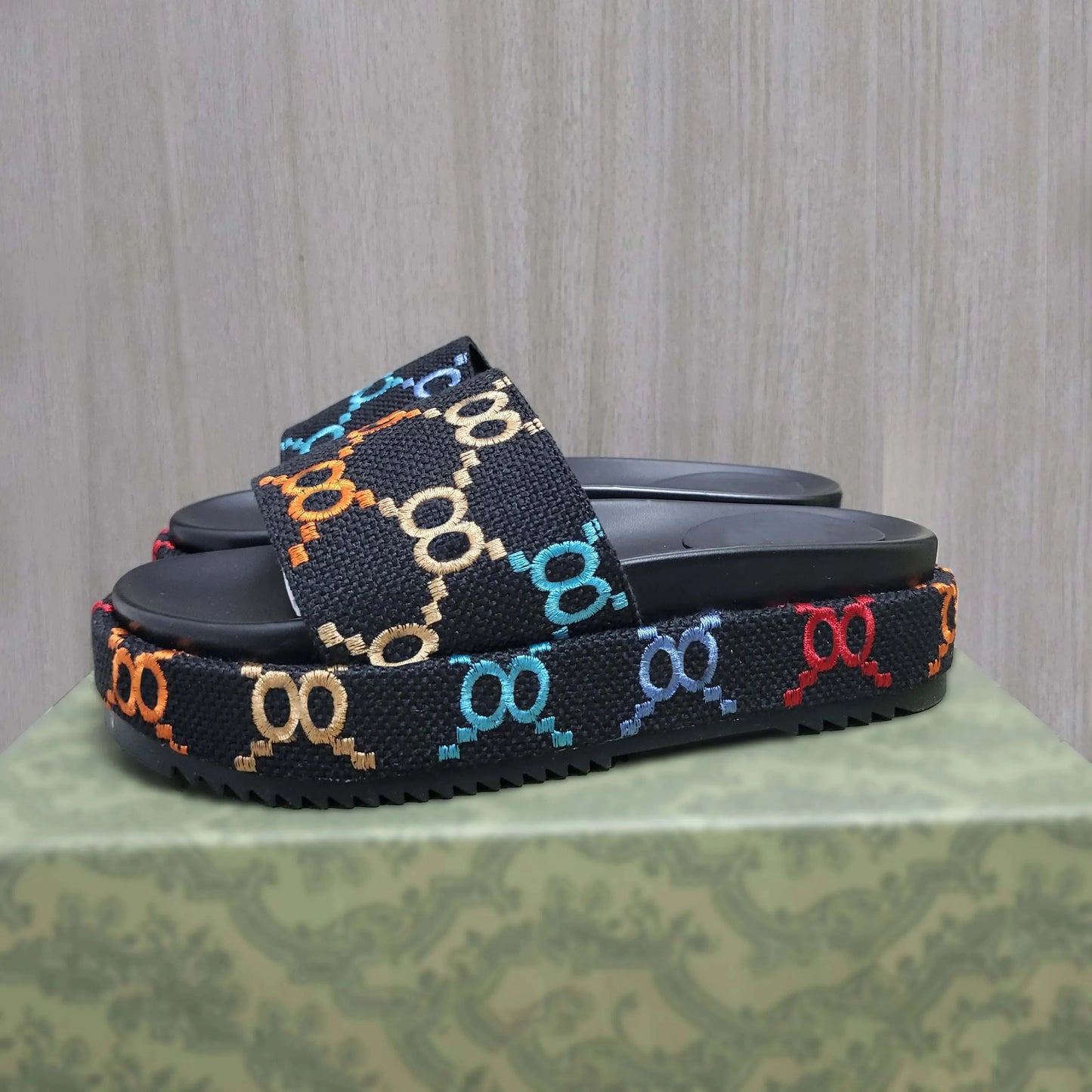 Fashion Sandals slippers Luxury 1025073104