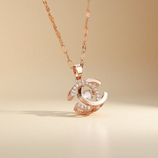 Elegant double C necklace 2025081309