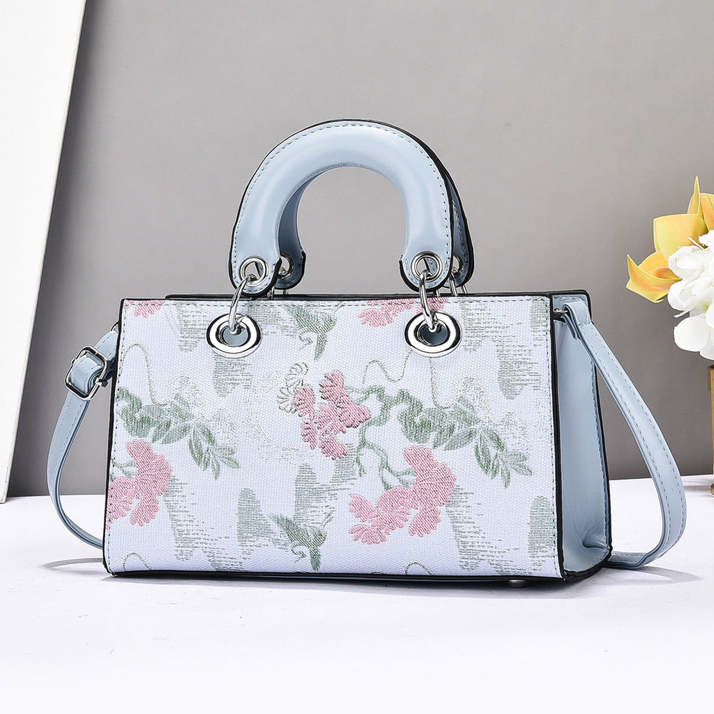 Fashionable handbag with textured shoulder bag 2025080811