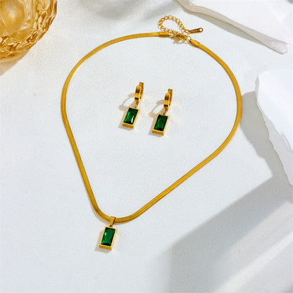 Green square snake bone chain 2025081315