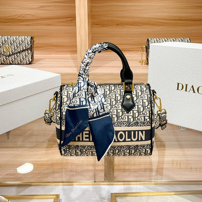 High-end embroidered handbag 2025080813