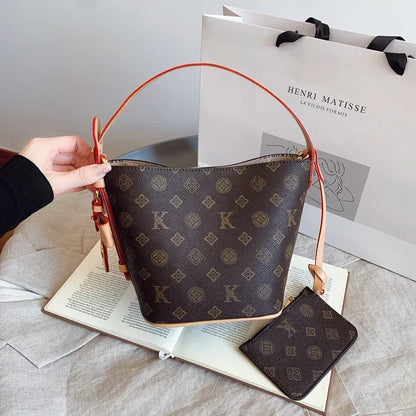 Classic leather women's crossbody bag 2025073123