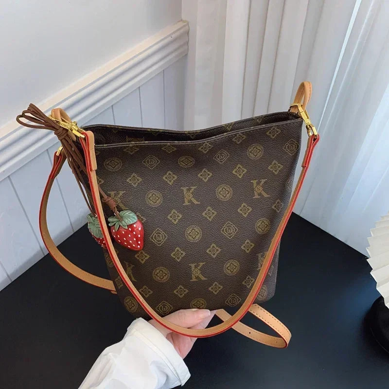 Luxury leather shoulder bag 2025073113