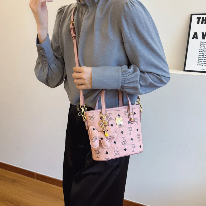 Elegant ladies' handbag 2025073006