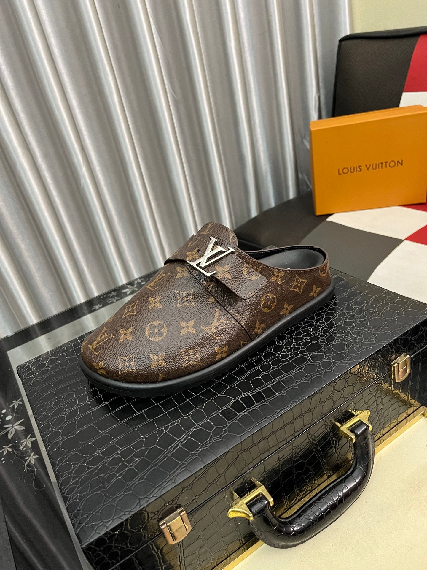 Lvv fashion casual printed slippers 0725082902