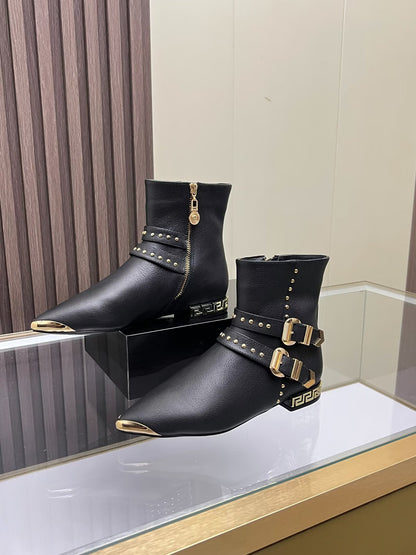 VS Flat ankle boots 0725101302