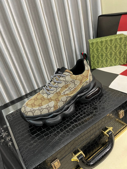 GG men's casual sneakers with print  0725102202